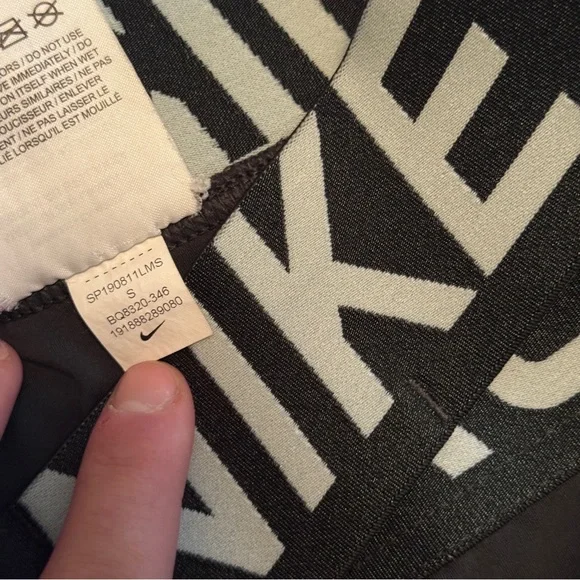 Nike Pro Intertwist Shorts - Picture 3 of 3